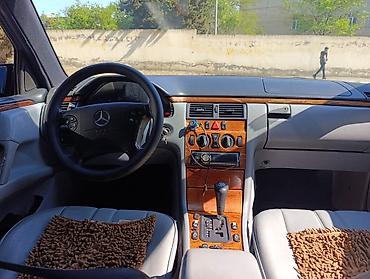 w210 sukanı: Mercedes-Benz E-Class (W210) sedan - Kuzov: qara rəng, 4 qapı — 6