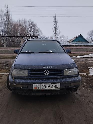 Volkswagen: Volkswagen Vento: 1994 г., 2 л, Механика, Седан — 1
