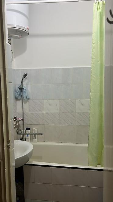 Продажа квартир: 3 комнаты, 70 м², 1 этаж — 12
