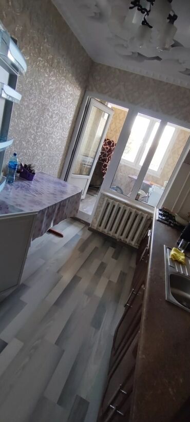 я ищу квартиру на длительный срок: 2 бөлмө, 62 кв. м, 106-серия, 3 кабат