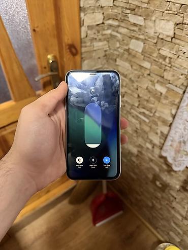 Apple iPhone: IPhone 11, 128 GB, Ağ, Simsiz şarj — 7