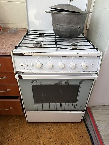 варианты кухонной мебели: Кухонный комплект: стол, стулья и модульная мебель - Деревянный — 6