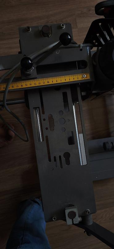 acar dublikatı: Açar dublikatı hazırlamaq üçün peşəkar frezə aparatı (key cutting — 3