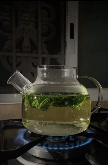 деревянные посуды: Объем:1-литр Стеклянный чайник подчеркивает достоинства чая. Хорошо