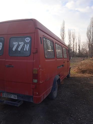 волга 2124: Микроавтобус пассажирский, красный, длинная база. Основные — 1