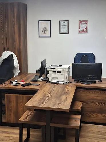 Kancelarijski setovi nameštaja: KANCELARIJSKI NAMEŠTAJ PO MERI WMN34 | — 11