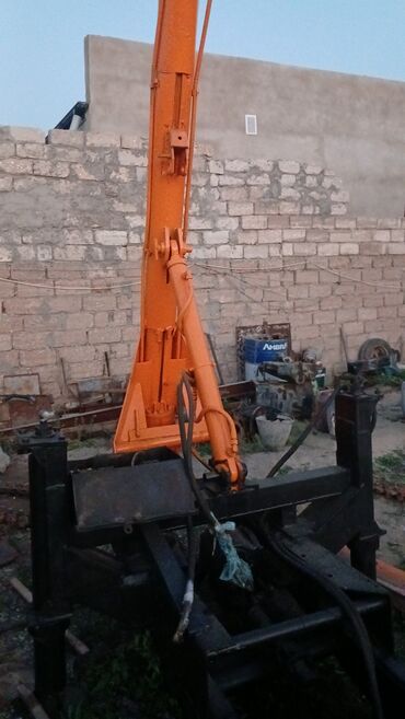 Traktor qoşqularının ehtiyyat hissələri: Hidravlik ekskavator/buldozer qol qurğusu – traktor üçün qoşma -