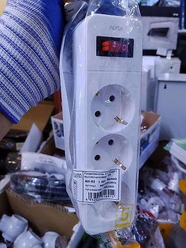 Разветвитель сетевой AURA Electric AH-03, 3 гнезда, с выключателем -