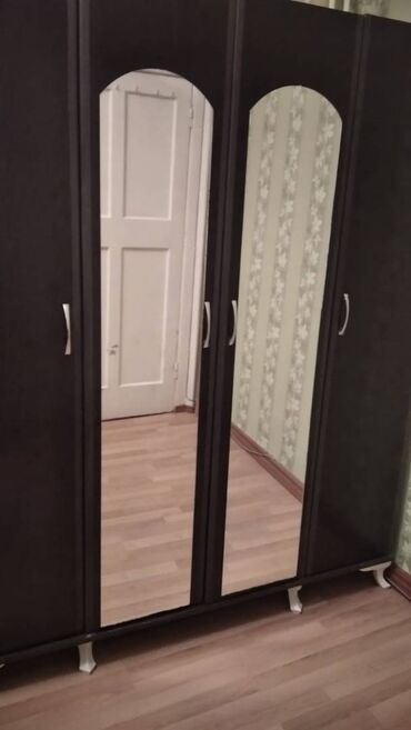 гардероб: Гардеробный шкаф, Б/у, 4 двери, Распашной, Прямой шкаф, Азербайджан