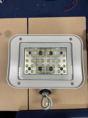 Прожекторы: Прожектор светодиодный уличный/промышленный Состояние б.у но в — 6