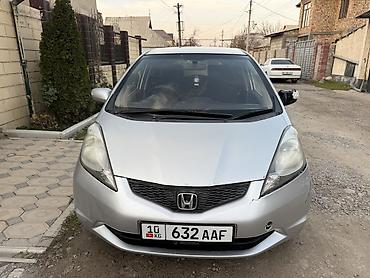 Honda: Honda Fit: 2008 г., 1.3 л, Вариатор, Бензин, Хэтчбэк — 3