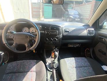 devo matiz: Volkswagen Golf: 1994 г., 1.8 л, Механика, Бензин, Хэтчбэк — 4