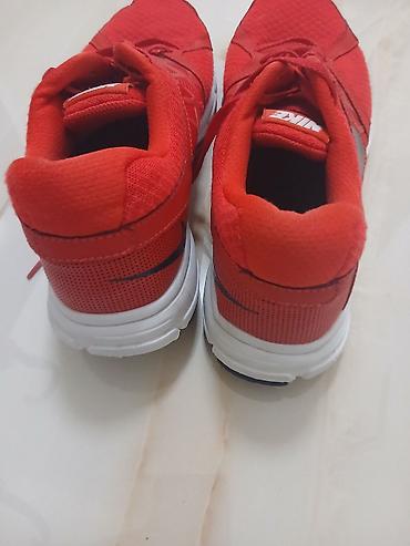 Nike muške patike za trčanje – crvene - Model: Nike (oznaka na na lalafo.rs — 3 Nike muške patike za trčanje – crvene - Model: Nike (oznaka na — 3