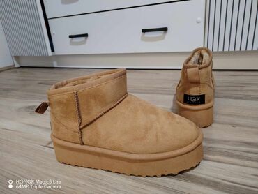 bata obuca velicine u cm: Ugg mini čizme, bоја - Bež, 41