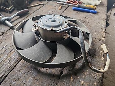 Auto delovi: Ventilator hladnjaka Lada 21214 Niva 1.7i br.1. Polovan, ispravan — 6