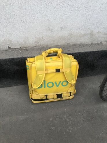 пузырчатая пленка для упаковки: Рюкзак курьерский Glovo (термосумка для доставки) - Формат: жёсткая