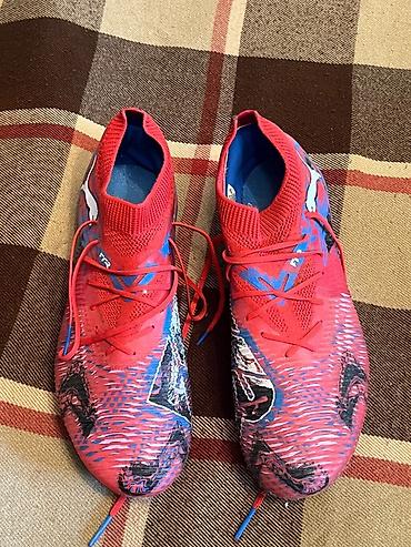 - Məhsul: Futbol butsları dəsti (2 cüt) 1) Puma Playmakers — 1