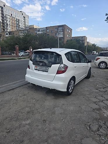 фит токмок: Honda Fit: 2013 г., 1.5 л, Вариатор, Бензин, Хэтчбэк — 5
