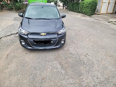 tesla 3: Chevrolet Spark: 2017 г., 0.1 л, Автомат, Бензин, Хэтчбэк — 1