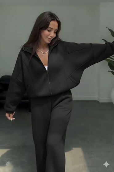 İdman geyimləri: Unvan Gəncə şəhəri. Qadınlar üçün kapüşonlu idman dəsti - 2 — 12