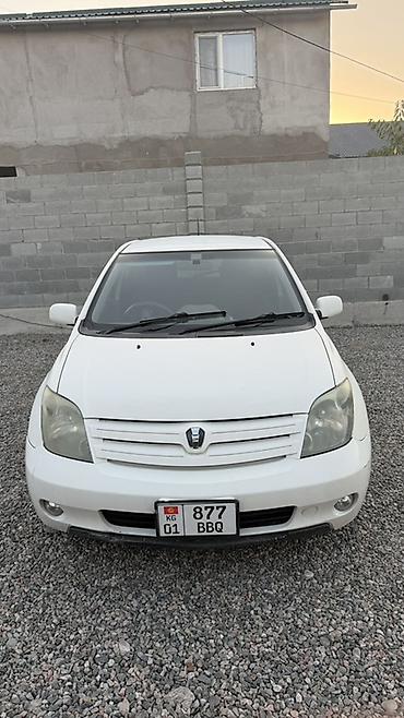 титановый: Toyota Ist: 2002 г., 1.5 л, Автомат, Бензин, Хэтчбэк — 1