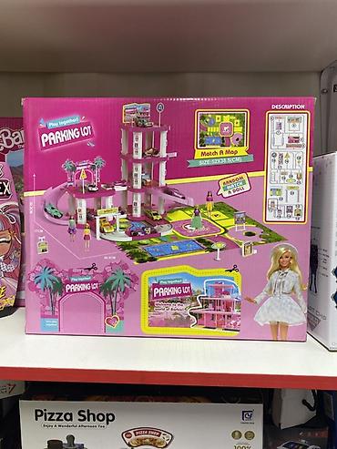 Балдар дүйнөсү: Игровой набор в стиле Barbie The Movie — многоуровневая парковка — 2