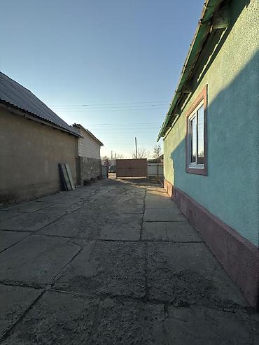 Продажа коттеджей и домов: 🔷 ПРОДАЁТСЯ САМАННЫЙ ДОМ — с. Кожомкул, ул. Красноармейская, недалеко — 10