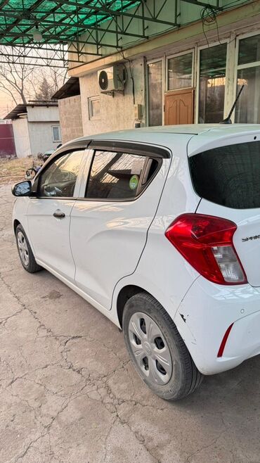 Chevrolet: Chevrolet Spark: 2020 г., 0.1 л, Вариатор, Бензин, Хэтчбэк — 14
