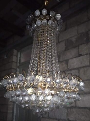 lyusturlar: Çılçıraq, 10 və daha çox lampa, Xrustal
