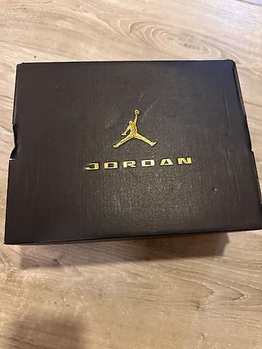 air jordan: Rəng - Ağ Krossovkalar, Nike, Ölçü: 35, Uniseks — 5