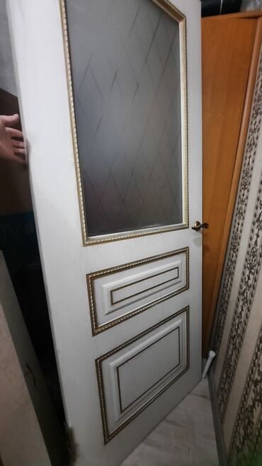 Другие товары для дома: СРОЧНО САТЫЛАТ!!! абалы жакшы узуну 202, туурасы 80. 1 эшик 2500