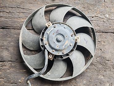 Auto delovi: Ventilator hladnjaka Lada 21214 Niva 1.7i br.1. Polovan, ispravan — 1