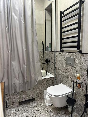 Продажа квартир: 2 комнаты, 65 м² — 12