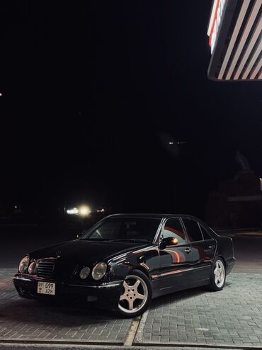 машины аварийные: Mercedes-Benz E-Class: 1999 г., 3.2 л, Типтроник, Бензин, Седан