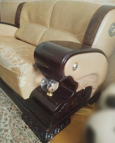 Qonaq otağı dəstləri: İşlənmiş, Divan, Kredit yoxdur — 6