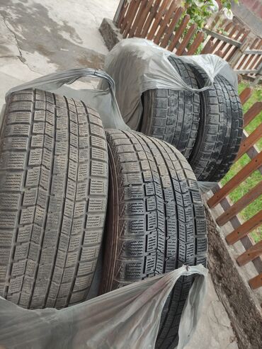 Шины: Шины 225 / 50 / R 17, Зима, Б/у, Комплект, Легковые, Япония, Dunlop