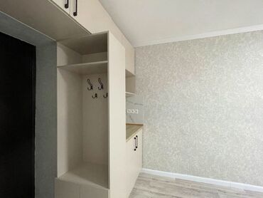 комната гостиничного типа: 1 бөлмө, 19 кв. м, Жатакана жана мейманкана түрүндө, 1 кабат, Евроремонт