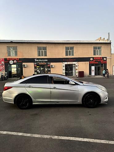byd e6: Hyundai Sonata: 2011 г., 2 л, Автомат, Газ, Седан — 10