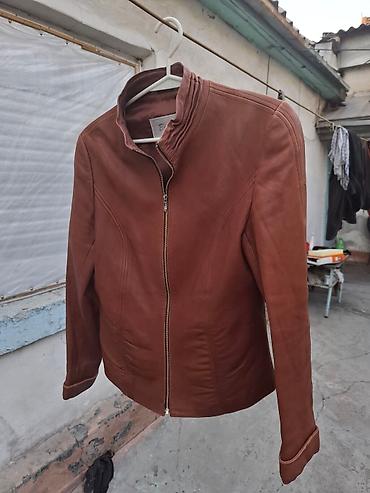 Женская одежда: Кожаная куртка, Классическая модель, С капюшоном, 2XL — 3
