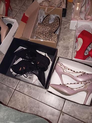Salonke: Ženske cipele na visoku potpeticu – više modela - Crne salonke sa — 34