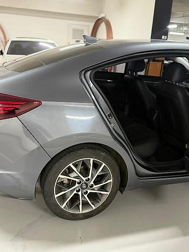 Hyundai: Hyundai Avante: 2019 г., 1.8 л, Вариатор, Бензин, Седан — 5