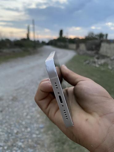 Apple iPhone: IPhone 13, 128 GB, Ağ, Simsiz şarj, Face ID — 6