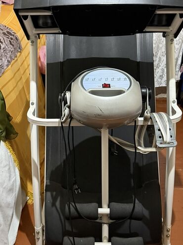Перчатки: VolksGym VM-T-801MB qaçış trenajoru - Elektrikli qaçış cəhəzi
