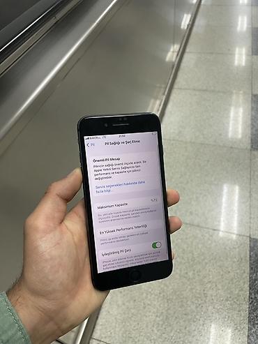 ayfon 18 pro: IPhone 8 Plus, 64 GB, Qara, Simsiz şarj — 6