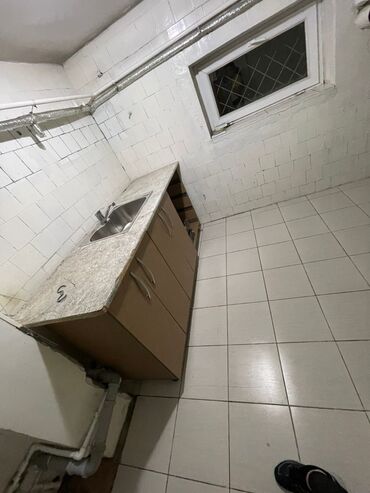 Отели и хостелы: СДАЁТСЯ ПОМЕЩЕНИЕ ПОД ЛЮБОЙ КОММЕРЧЕСКИЙ БИЗНЕС! Сдаётся просторное at lalafo.kg — 4 Отели и хостелы: СДАЁТСЯ ПОМЕЩЕНИЕ ПОД ЛЮБОЙ КОММЕРЧЕСКИЙ БИЗНЕС! Сдаётся просторное — 4