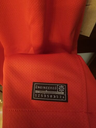 İdman formaları: Türkiye milli komandasının orijinal forması.Türkiyeden — 5