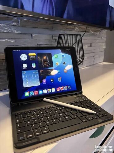 baterije za laptop: IPad 8 128GB Olovka+Tastatura+Futrola iPad 8 128GB u vidjenom stanju