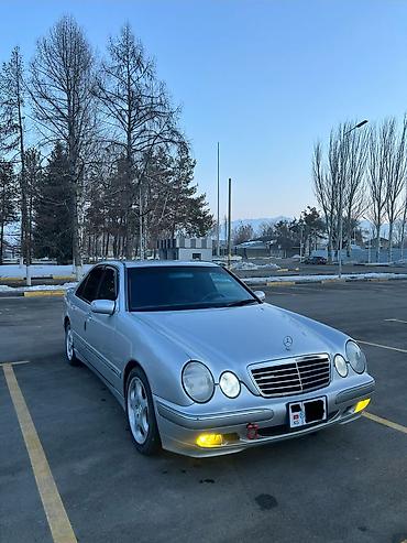Mercedes-Benz: Mercedes-Benz E-Class: 2001 г., 3.2 л, Автомат, Бензин, Седан — 5
