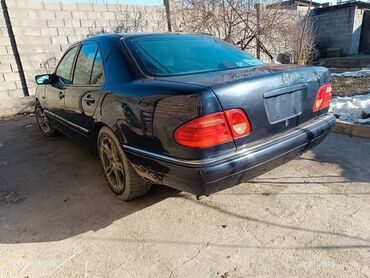 Mercedes-Benz: Mercedes-Benz E-Class: 1996 г., 3.2 л, Механика, Бензин, Седан