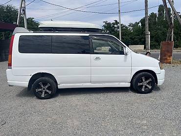 step: Honda Stepwgn: 2001 г., 2 л, Автомат, Бензин, Минивэн — 1